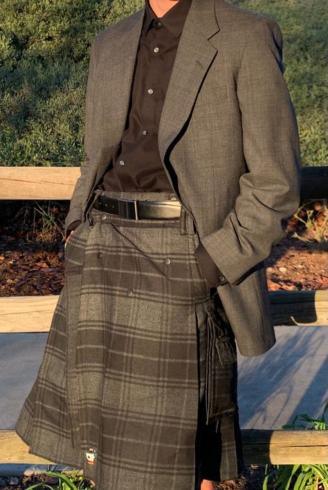 Formal Kilt Attire, Suit With Skirt Men, Casual Kilt Outfit Men, Non Binary Formal Outfit, Kilt Outfit Men, Non Binary Formal Wear, Queer Formal Wear, Men Formal Outfit, Outfit Boda