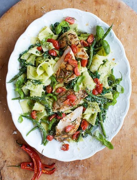 Pesto Pasta with Chicken | Pasta Recipes | Jamie Oliver http://www.jamieoliver.com/recipes/pasta-recipes/pasta-pesto//?utm_source=social&utm_medium=RecipeOftheDay&utm_term=2015#3FYvw4wsdStRuF04.97 Jamie Oliver 15 Minute Meals, Jamie's 15 Minute Meals, Garlic Rosemary Chicken, Pesto Pasta Recipes Chicken, Resep Pasta, Pasta Pesto, Rogan Josh, Pasta Al Pesto, Pesto Pasta Recipes