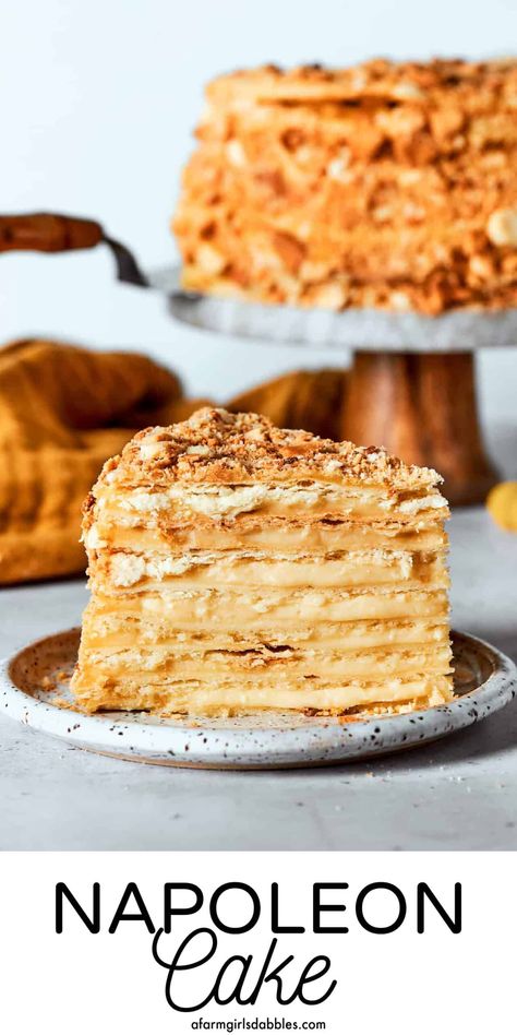 Napoleon Cake Recipe, Russian Cake, Napoleon Cake, French Vanilla Cake, Russian Cakes, French Cake, Holiday Baking Recipes, Homemade Pastries, French Desserts