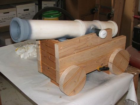 Diy Canon Pirate, Diy Cannon, Pirate Cannon, Pirate Halloween Decorations, Pirate Halloween Party, Pirate Props, Halloween Setup, Pirate Decor, Pirates Life