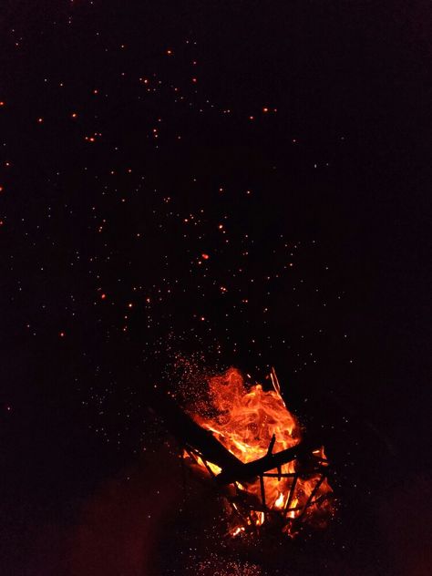 Fire Born Stars @kotakiri resort bonfire Born Fire Night, Born Fire, Random Clicks, Movie Ideas, Nightclub Aesthetic, Happy Makar Sankranti, Star Dust, Fall Semester, Makar Sankranti