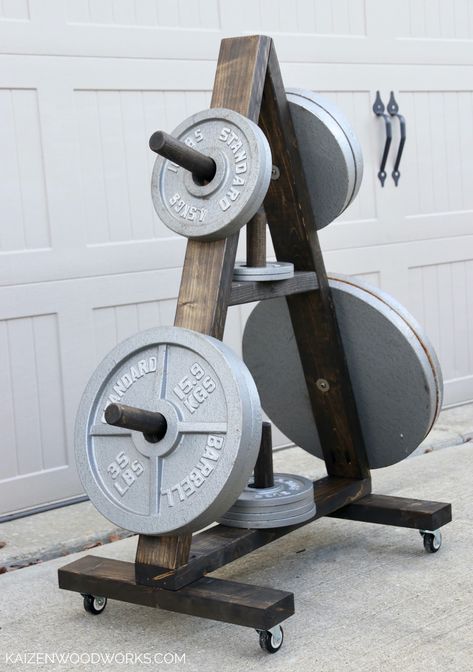 Diy Weight Storage, Diy Weight Rack, Home Made Gym, Diy Garage Gym, Diy Garage Work Bench, Diy Gym Equipment, Dream Gym, Adult Playground, Gym Garage