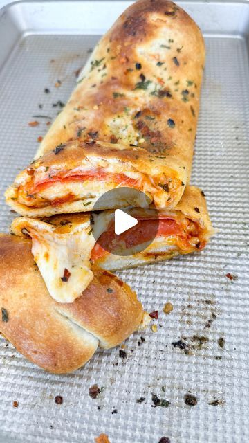 Julia Pacheco on Instagram: "You NEED to make this easy Stromboli! #easyrecipes #stromboli #quickdinner #pizza #food #recipe #cooking #juliapacheco #foodie #foodphotography #dinner  Recipe: Refrigerated pizza dough 1/4 cup Jarred pizza sauce Pizza topping of your choice: I used mozzarella cheese and pepperoni Herb butter mixture: 3 tbsp butter, melted 1/2 tsp crushed red pepper flakes 1/2 tsp oregano 1/2 tsp Italian seasoning 1/2 tsp pepper Preheat oven to 400 degrees Lay the pizza dough on a sheet pan in a rectangle shape then spread the pizza sauce in the middle. Top with your favorite toppings then fold the ends over and roll up, place seam side down. Make the herb butter, combine all of the herb butter ingredients and brush over the top of the Stromboli. Poke 3 holes on the top of the Pizza Recipes With Crescent Rolls, Pizza Dough Meal Ideas, Italian Stromboli With Pizza Dough, Stromboli Recipe Easy Pillsbury Pizza Dough, Easy Stromboli With Pizza Dough, Sheet Pan Pizza Recipes, Leftover Pizza Dough Ideas, Pizza Rolls With Crescent Rolls, Pizza Rolls With Pizza Dough