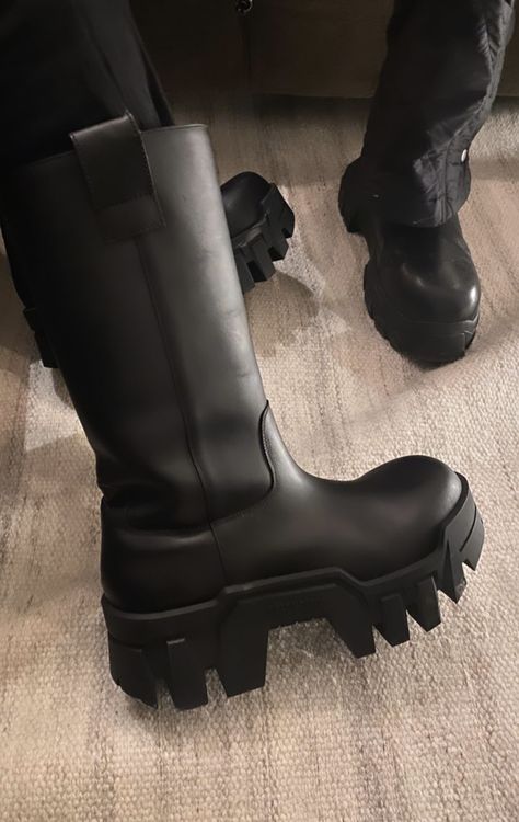 Balenciaga boots by icykof Balenciaga Boots Mens, Vetements Boots, Balenciaga Shoes Mens, Armor Boots, Bb Shoes, Style Balenciaga, Balenciaga Boots, Crocs Boots, Goth Shoes