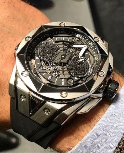 Futuristic Watches, Diamond Watches, Army Watches, Amazing Watches, Expensive Watches, Invicta Watches, Watches Unique, Stylish Watches, Classic Watches