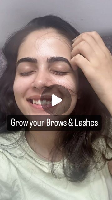 Shatakshi Maithani on Instagram: "Revealing my secret for Thick & Luscious eyebrows & Lashes 💕🥰 Best Hack to grow Eyebrows & Lashes 🥰

#skin #skincaretips #skincare #skincareroutine #eyebrow #eyebrows #eyebrowshaping #eyebrowtattoo #browshaping #brows #browstylist #browsonfleek #browsbrowsbrows #browsonpoint #hennabrows #hack #hacks #secret #trendingreels #trending #trend #trendy #trendalert #trendingnow #trendingnow #trendingsongs #trends #skinhealth #skingoals #browgoals #browtattoo" How To Grow Thick Eyebrows, How To Get Thick Eyebrows, Growing Eyebrows, Grow Eyebrows, Grow Eyebrows Thicker, Night Skincare Routine, Night Skincare, Brow Stylist, Eyebrow Hacks