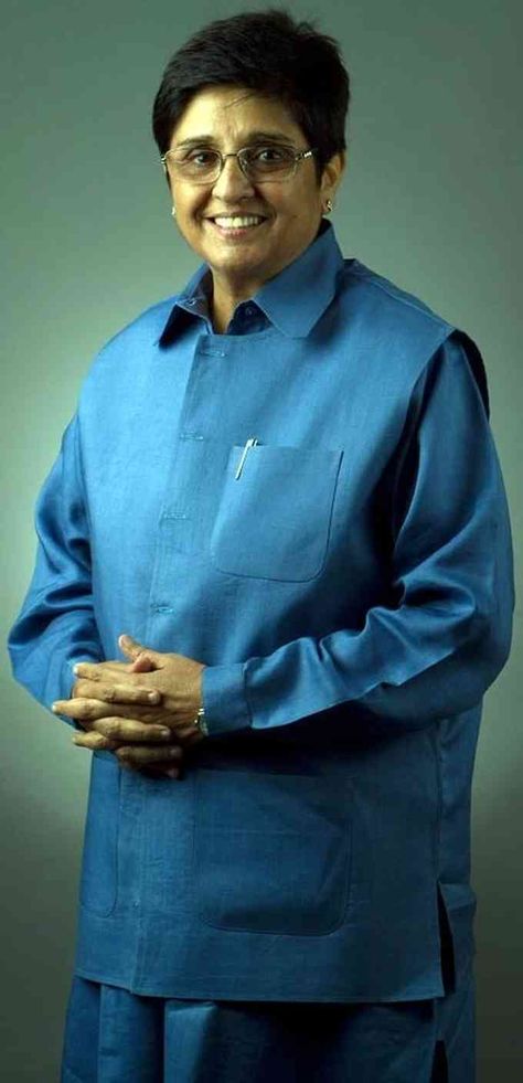 Kiran Bedi Age, Height, Net Worth, Affairs, Bio and More Check more at https://thepersonage.com/kiran-bedi/ Kiran Bedi, Net Worth, Actors, Quick Saves