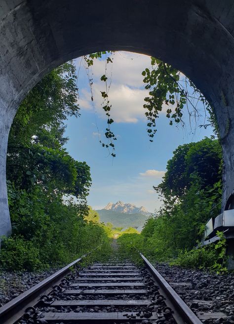 Abandoned Train Station Aesthetic, Vintage Train Station Aesthetic, Japanese Train Station Aesthetic, Old Train Station Aesthetic, Old Train Aesthetic, Train Station Drawing, Japanese Fortress, Aesthetic Train Station, Japan Train Station