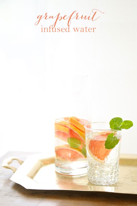 Fruit infused water recipes | Grapefruit Water Grapefruit Water, Healthy Lemonade, Summer Entertaining Recipes, Recipes Dinner Party, Cocktail Party Ideas, Flavored Waters, Fruit Infused Water Recipes, Make Ahead Brunch, Flavored Water Recipes