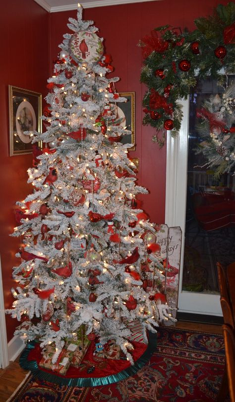 Red And White Cardinal Christmas Tree, Redbird Christmas Tree, Cardinal Christmas Tree Theme, Cardinal Themed Christmas Tree, Cardinal Christmas Tree Ideas, Red Bird Christmas Tree, Red Cardinal Christmas Tree, White Flocked Tree, Cardinal Christmas Tree