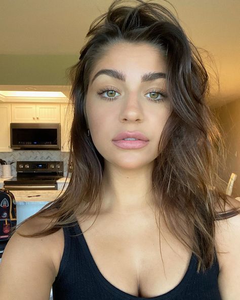 Andrea Russett (irtr) | #fashion #outfit #beautiful #pretty Andrea Russett, Without Makeup, Fashion Outfit, Hair Lengths, Makeup Looks, A Woman, Celebrities, Makeup, Hair