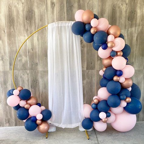 Navy Blue And Light Pink Gender Reveal, Navy And Pink Balloon Arch, Navy And Rose Gold Birthday Party, Blue And Pink Birthday Decorations, Different Gender Reveal Themes, Navy Blue And Rose Gold Gender Reveal, Gender Reveal Navy And Pink, Gender Reveal Decorations Backdrops, Navy Blue And Pink Gender Reveal