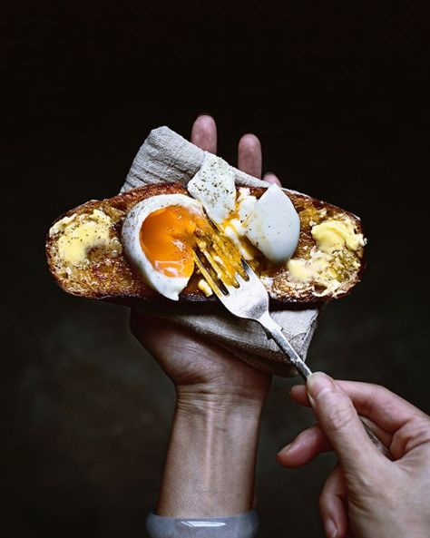 Legitimo — girlinthepark: Mandy Lee. Eggs Photography, Mandy Lee, Egg Food, Photography Food Styling, Waffle Fries, Soft Boiled Eggs, Taste Made, Piece Of Bread, Photography Food