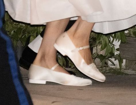 Mary Janes Wedding Dress, Dior Bridal Shoes, Bridal Mary Janes, Margaret Qualley Wedding, Wedding Mary Janes, Mary Jane Wedding Shoes, Chanel Wedding Shoes, Chanel Wedding, Margaret Qualley