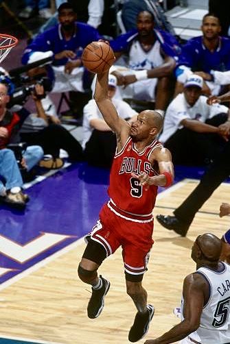 Ron Harper, Basketball Legends, Comics Art, Dc Comics Art, Chicago Bulls, Comic Art, Dc Comics, Nba, Chicago