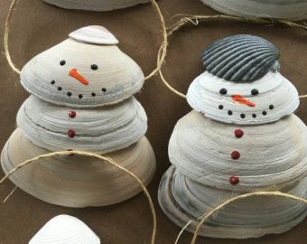 Shell Snowman, Teacher Message, Diy Snowman Ornaments, Seashell Christmas Ornaments, Seashell Projects, Art Coquillage, Beachy Christmas, Shell Crafts Diy, Diy Snowman