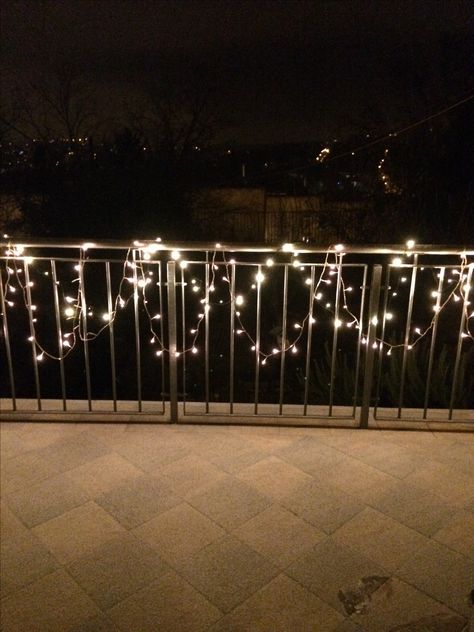 Fairy Light Balcony, Diwali Terrace Decor, Diwali Decorations Lights Outdoor, Diwali Lighting Ideas For Balcony, Diwali Lighting Ideas Outdoor, Balcony Christmas Lights, Outdoor Christmas Tree Lights, Christmas Lights Ideas, Balcony Lights