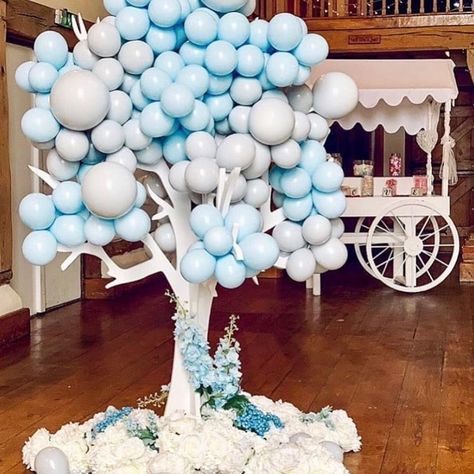 Balloon Tree, Deco Ballon, Bubblegum Balloons, Personalized Balloons, Halloween Tattoo, Birthday Balloon Decorations, Balloon Ideas, Halloween Decorations Indoor, Balloon Diy