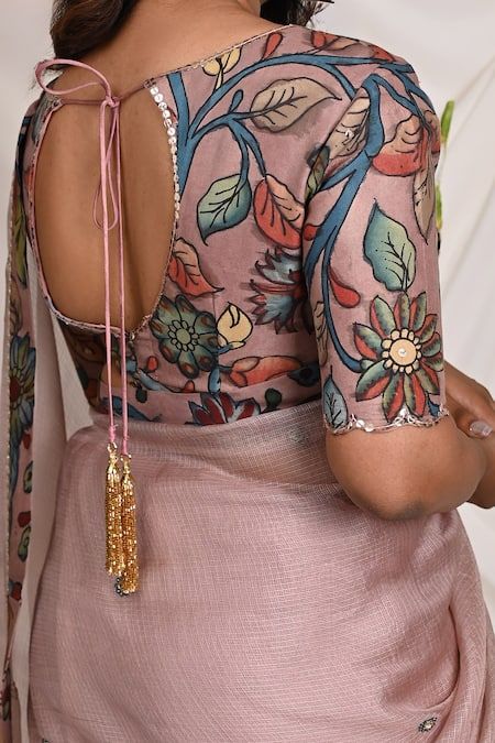 Buy Pink Silk Hand Painted Floral Kalamkari Leaf Neck Blouse For Women by AAMRA BY LAVANYA Online at Aza Fashions. Floral Blouses For Saree, Floral Blouse Designs Latest, Blouse Models Latest, Royal Saree, Kalamkari Blouse Designs, Exclusive Saree Blouse Designs, Floral Blouse Designs, Pink Saree Blouse, Kalamkari Blouse