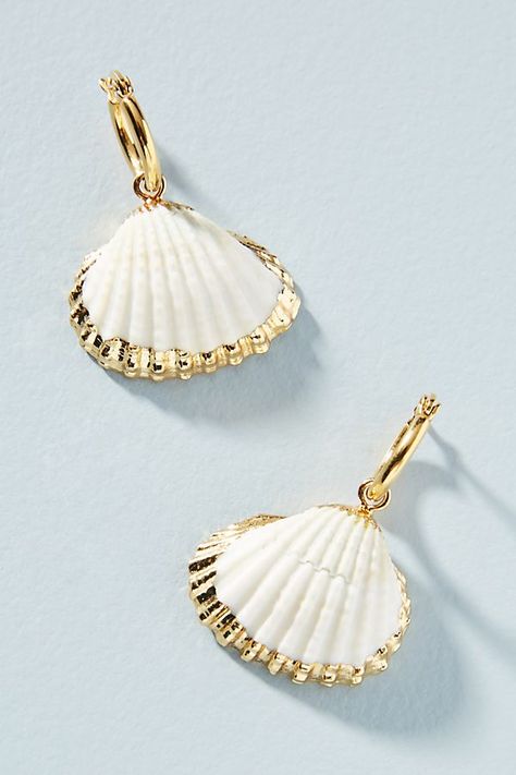 Seashell Jewelry, Expensive Jewelry, Shell Jewelry, Shell Earrings, Sea Glass Jewelry, Delicate Necklace, Jewelry Trends, Cute Jewelry, Statement Jewelry