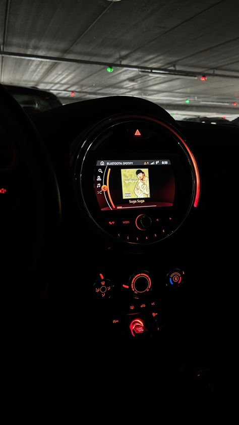 Mini Cooper 
Car aesthetic 
Car inspo
Instagram story 
Car interior Mini Cooper Interior, Driving Pictures, Baddie Makeup, Song Playlist, Night Aesthetic, Fake Story, Dream Car, Car Wallpapers, Mini Cooper