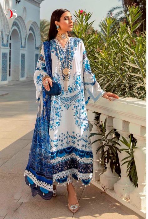 Pakistan Street, Pakistani Suits Online, Pakistani Dresses Online, Pakistani Suit, Pakistani Designer Suits, Gaun Fashion, Sana Safinaz, Beautiful Pakistani Dresses, Salwar Kamiz