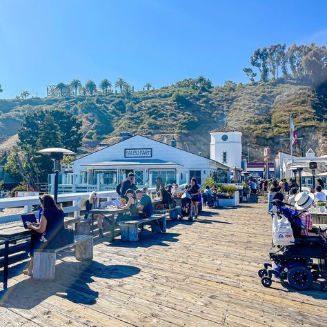 Début de weekend à Malibu, en passant par le Malibu Country Mart, Zuma Beach et le Malibu Pier 🌊☀️🦞🛍️🌴 #malibu #malibucalifornia #malibucountrymart #lobsterroll #lobstahroll #beachvibes #malibupier #beachday #visitcalifornia Malibu Country Mart, Zuma Beach, Malibu Farm, Malibu Pier, Visit California, Malibu California, California Dreamin', American Dream, Girls Trip