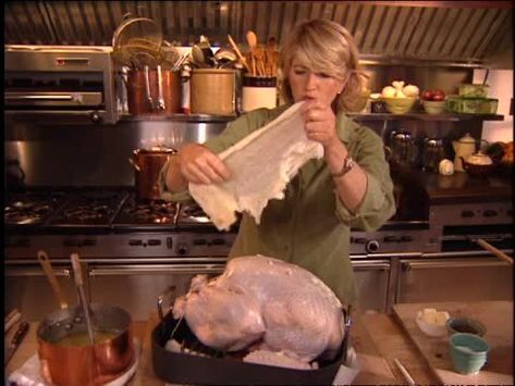 Martha Stewart Turkey 101, Turkey With Cheesecloth Martha Stewart, Martha Stewart Puff Pastry Turkey, Martha Stewart Cheesecloth Turkey, Turkey Cheese Cloth, Turkey Cooked With Cheesecloth, Turkey Cheesecloth Recipe, Turkey Recipes Thanksgiving Cheese Cloth, Cheesecloth Turkey Recipe Martha Stewart