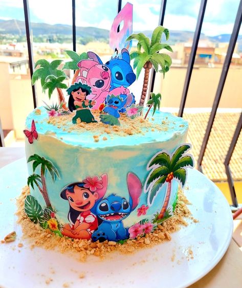 Lilo Birthday Cake, Pastel Lilo Y Stitch, Lilo And Stitch Cake Ideas, Lilo Cake, Bolos Do Stitch, Birthday Cake Stitch, Lilo Y Stitch Cumpleaños, Stitch Torte, Stitch Cake Ideas