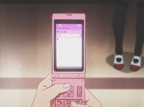 Phones In Anime, Anime Flip Phone, Flip Phone 2000s, Flip Phone Aesthetic, Anime Books, Phone Anime, Anime Mobile, Mahō Shōjo, Cover Wallpaper