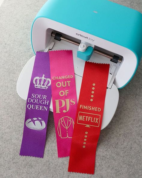 Cricut Award Ideas, Crichton Joy Projects, Cricut Games, Cricut Joy Projects, Cricuit Joy, Cricket Joy Projects Craft Ideas, Cricket Joy, Circuit Joy, Joy Cricut