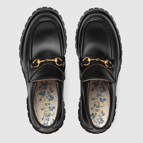 Shop the Black Leather Horsebit Loafer With Bee at GUCCI.COM. Enjoy Free Shipping and Complimentary Gift Wrapping. Loafers Boots, Horsebit Loafers, Gucci Boots, Dr Shoes, Gucci Horsebit, Gold Bee, Black Leather Ankle Boots, Gucci Black, Dream Shoes