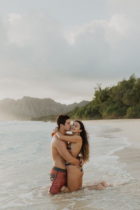 Wanting to Elope in Hawaii? I created a guide of all my favorite Elopement locations all around Oahu to help you plan the perfect Hawaii Elopement! Read more on the blog! Destination elopement inspo, hawaii wedding photographer, beach wedding inspo, beach elopement ideas Surfer Couple, Elope In Hawaii, Waimanalo Beach, Beach Couples Photos, Hawaii Engagement, Beach Couple, Couples Posing, Romantic Photos Couples, Hawaii Elopement