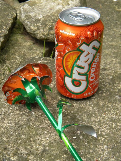 Soda Can Rose - Orange1 by Christine-Eige on DeviantArt Soda Can Flowers, Craft Kindergarten, Pop Can Crafts, Tin Can Flowers, Soda Can Art, Soda Can Crafts, Paper Flowers Diy Easy, Tin Can Art, Aluminum Can Crafts