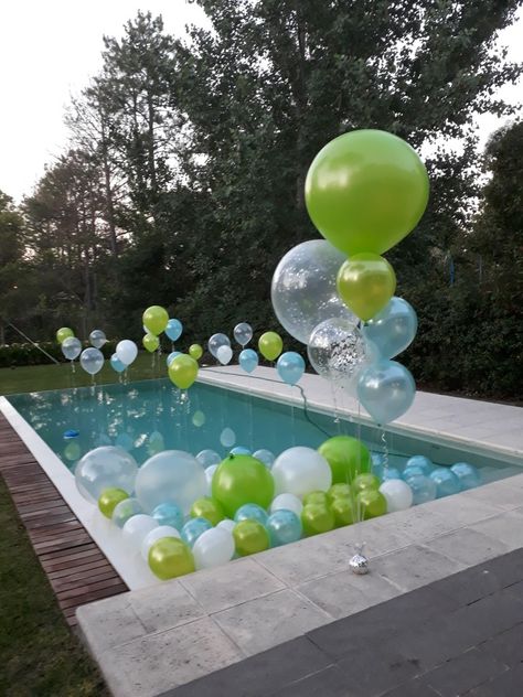 Pool Decor Balloons, Balloons In Pool, Birthday Lights, Graduation Party Themes, Pool Party Decorations, Pool Birthday, Birthday Party Theme Decorations, Boho Birthday, Pool Birthday Party