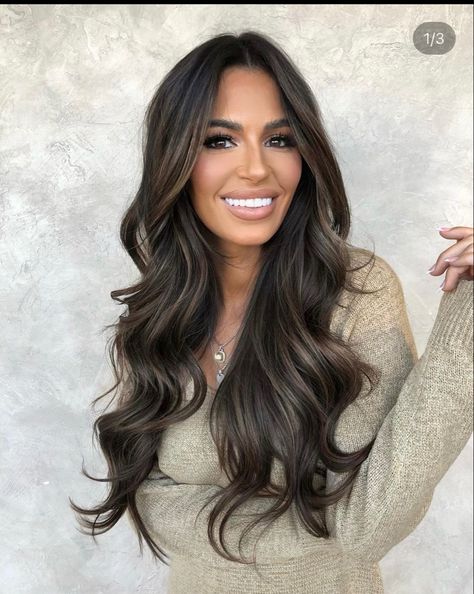 Brunette With Curtain Bangs And Layers, Baby Lights Dark Hair, Baby Lights On Black Hair, Baby Lights Hair Brunette Dark Brown, Tia Booth Hair, Baby Lights Caramelo, Ash Brown Balayage On Dark Hair, Baby Highlights Brown Hair, Darker Balayage