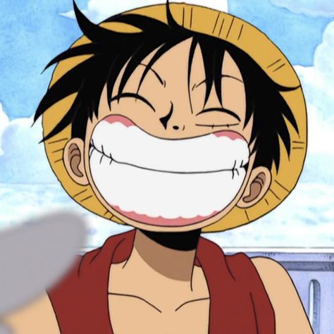 Luffy Smiling Pfp, Luffy Silly Face, Luffy Pfp Pre Timeskip, Luffy Silly, Luffy Pre Timeskip, Luffy Smiling, Sky Island, One Piece Meme, Silly Faces