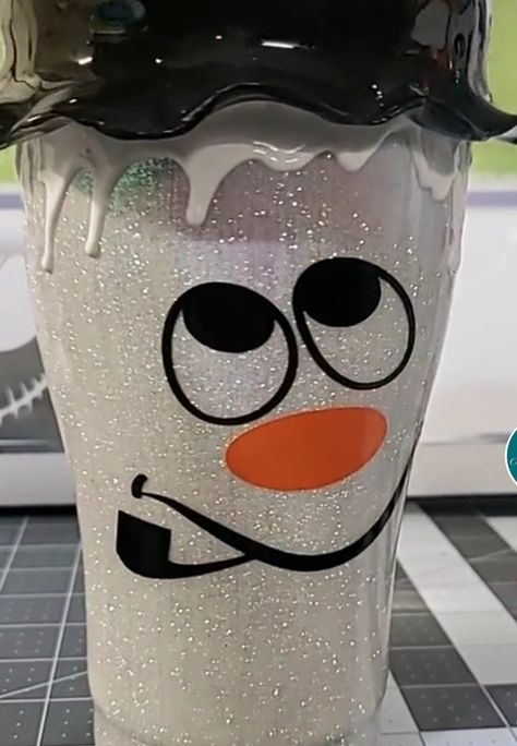 3 D Tumblers, 3d Tumblers With Clay Diy, Clay Tumbler Ideas, Snowman Tumbler Ideas, Snow Globe Tumbler Christmas, Gnome 3d Tumblers, Frosty The Snowmen Tumbler, Diy Cups, Custom Tumbler Cups