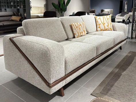 Turkish Sofa Design, Living Rooms Luxury, Sofa Design Living Rooms Luxury, Luxury Chair Design, Sofa Design Living Rooms, Turkish Sofa, Sitting Furniture, Rooms Luxury, Sofa Couch Design