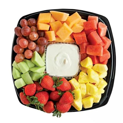 Fruit Tray With Dip, Luncheon Menu, Smoked Sausage Recipes, Fruit Platter Designs, Fruit Kabobs, Food L, Delicious Snacks, Clean Food, Delicious Snacks Recipes