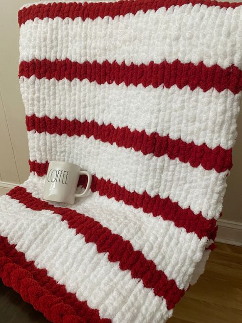 Made by “Emmas Chunky Knit Blankets” Join my group on Facebook! Red And White Chunky Knit Blanket, Chunky Christmas Blanket, Knit Christmas Blanket, Christmas Chunky Blanket, Chunky Knit Blanket Christmas, Chunky Blanket Ideas, Christmas Chunky Knit Blanket, Chunky Knit Blanket Ideas, Xmas Blanket