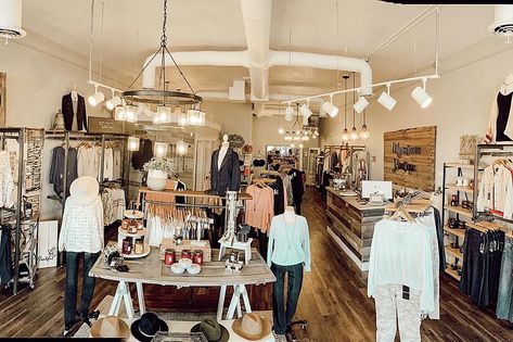 Clothing Boutique Interior, She Shed Decor, Interior Design Portfolio Layout, Shop Design Ideas, Vendor Ideas, Dance Store, Design Portfolio Layout, Shed Decor, Portfolio Design Layout