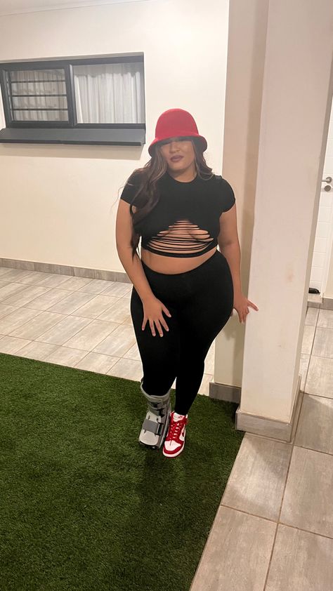 Nike Jordans, Outfit Plus Size, Nike Jordan, Cute Casual Outfits, All Black, Trendy Fashion, Jordan, Casual Outfits, Fashion Outfits