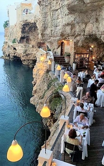 Tuscany Aesthetic, Restaurant In Italy, Beach Honeymoon Destinations, Pisa Italy, Vacation Goals, Cultural Differences, Italy Aesthetic, Summer Destinations, Europe Summer