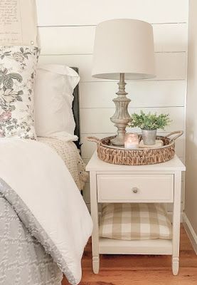 60 Simple Farmhouse Nightstand Design Ideas For Your Bedroom | ARA HOME #farmhouse  #farmhousedecor  #farmhousebedroom  #nightstand  #nightstandlamps  #nightstanddecor  #nightstandstyling Farmhouse Vignettes, Kylie Bedroom, Summer Bedroom Decor, Gray Bedding, Scandinavian Eclectic, Summer Farmhouse Decor, Design Ložnic, Farmhouse Scandinavian, Affordable Bedroom