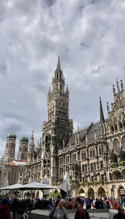 Munich In Winter, Munich Germany Winter, Munich Winter, Marienplatz Munich, Munich Germany Travel, Mainz Germany, Winter Trip, Cities In Germany, Insta Ideas