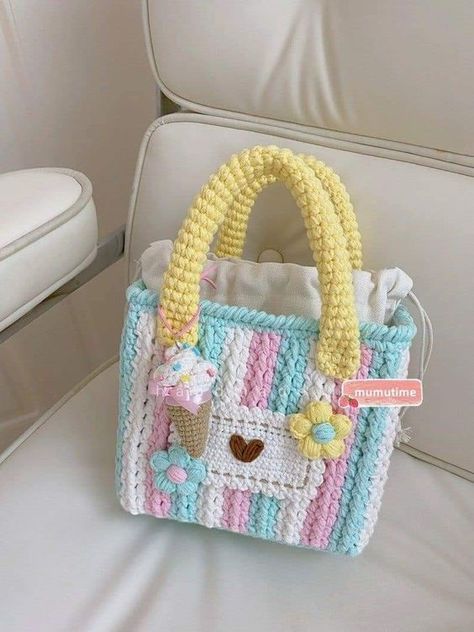 Free Crochet Patterns Bag, Crochet Little Bag, Crochet Purses And Bags, Crochet Diaper Bag, Crochet Bags And Purses, Crochet Ice Cream, Handbag Crochet, Cream Purse, Crochet Bag Pattern Free