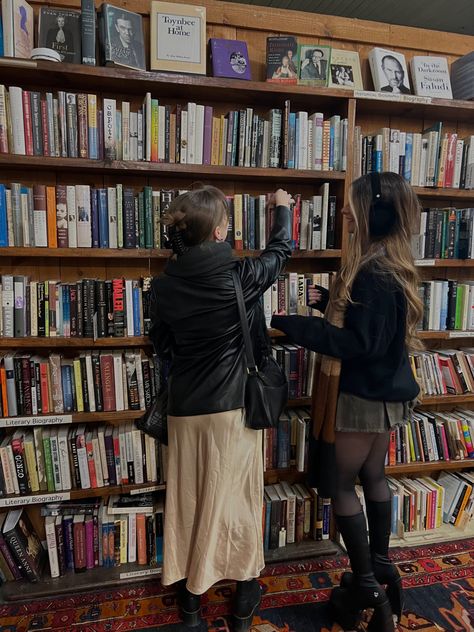 Friends, North Carolina, Books Book Shops, Dream Future, Book Show, Book Store, Bookstore, North Carolina, Book Lovers, Best Friends, I Am Awesome