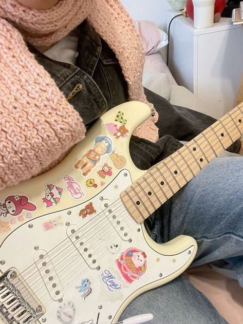 Cute Guitar Aesthetic, Electric Guitar With Stickers, Stickers On Guitar, Electric Guitar Stickers, Guitar With Stickers, Music Production Equipment, Pink Guitar, Guitar Stickers, Electric Guitar Design