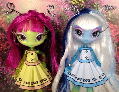 Gloria Groove, Novi Stars, Doll Therapy, Childhood Memories 2000, Living Dead Dolls, Nostalgic Toys, Aliens And Ufos, Small Circle, Doll Repaint